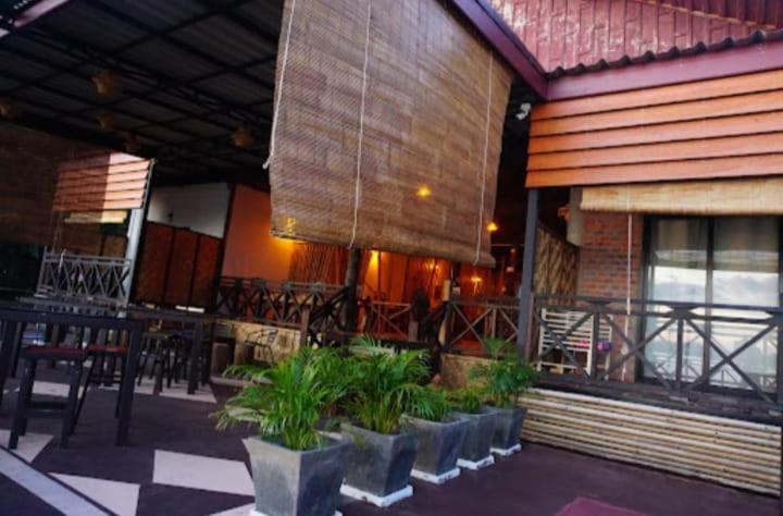 Villa Sala Vanna Savannakhet Eksteriør bilde